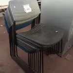LOTE 443 - 08 CADEIRAS DE EMPILHAR. (NO ESTADO) ATENÇÃO! FAZER A VISITAÇÃO ANTES DE ARREMATAR, NÃO SABEMOS SE FUNCIONA. LEILÃO NÃO TEM GARANTIA E NEM DEVOLUÇÃO, SUJEITO A POSSÍVEIS AVARIAS VISÍVEIS/OCULTAS E/OU AUSÊNCIA DE COMPONENTES.