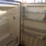 LOTE 456 - 01 GELADEIRA BOCH FROSFREE.  (NO ESTADO) ATENÇÃO! FAZER A VISITAÇÃO ANTES DE ARREMATAR, NÃO SABEMOS SE FUNCIONA. LEILÃO NÃO TEM GARANTIA E NEM DEVOLUÇÃO, SUJEITO A POSSÍVEIS AVARIAS VISÍVEIS/OCULTAS E/OU AUSÊNCIA DE COMPONENTES.