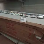LOTE 471 - 07 LUMINÁRIAS DE SOBREPOR.  (NO ESTADO) ATENÇÃO! FAZER A VISITAÇÃO ANTES DE ARREMATAR, NÃO SABEMOS SE FUNCIONA. LEILÃO NÃO TEM GARANTIA E NEM DEVOLUÇÃO, SUJEITO A POSSÍVEIS AVARIAS VISÍVEIS/OCULTAS E/OU AUSÊNCIA DE COMPONENTES.