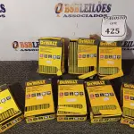 LOTE 425 - 08 CAIXA DE GRAMPOS 18 GA ¼” NARROW CROWN STAPLES (NO ESTADO) ATENÇÃO! FAZER A VISITAÇÃO ANTES DE ARREMATAR, NÃO SABEMOS SE FUNCIONA. LEILÃO NÃO TEM GARANTIA E NEM DEVOLUÇÃO, SUJEITO A POSSÍVEIS AVARIAS VISÍVEIS/OCULTAS E/OU AUSÊNCIA DE COMPONENTES.