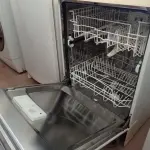 LOTE 451 - 01 LAVA-LOUÇAS BRASTEMP 220VOLTS. (NO ESTADO) ATENÇÃO! FAZER A VISITAÇÃO ANTES DE ARREMATAR, NÃO SABEMOS SE FUNCIONA. LEILÃO NÃO TEM GARANTIA E NEM DEVOLUÇÃO, SUJEITO A POSSÍVEIS AVARIAS VISÍVEIS/OCULTAS E/OU AUSÊNCIA DE COMPONENTES.