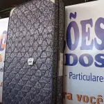 LOTE 266 - 01 COLCHÃO DE SOLTEIRO (TWIN MATTRESS). (NO ESTADO EM QUE SE ENCONTRA. SUJEITO A AVARIAS OCULTAS/VISÍVEIS.) AU2189N