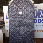 LOTE 272 - 01 COLCHÃO DE SOLTEIRO COM BASE (TWIN BED (MATTRESS+BOX). (NO ESTADO EM QUE SE ENCONTRA. SUJEITO A AVARIAS OCULTAS/VISÍVEIS.) AU2473F, BASE SEM TAG.