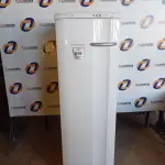 LOTE 015 - 01 FREEZER VERTICAL MARCA ELECTROLUX 127V. (NO ESTADO EM QUE SE ENCONTRA. SUJEITO A AVARIAS OCULTAS/VISÍVEIS.) AV9318G