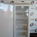 LOTE 015 - 01 FREEZER VERTICAL MARCA ELECTROLUX 127V. (NO ESTADO EM QUE SE ENCONTRA. SUJEITO A AVARIAS OCULTAS/VISÍVEIS.) AV9318G