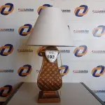 LOTE 193 - 01 ABAJUR COM CÚPULA. (LAMP). (NO ESTADO EM QUE SE ENCONTRA. SUJEITO A AVARIAS OCULTAS/VISÍVEIS.) AV9579R