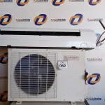LOTE 082 - 01 AR-CONDICIONADO SPRINGER 12000BTUS SEM CONTROLE (AIR CONDITIONER). (NO ESTADO EM QUE SE ENCONTRA. SUJEITO A AVARIAS OCULTAS/VISÍVEIS.) AV9332H