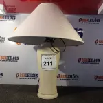 LOTE 211 - 01 ABAJUR COM BASE DE PORCELANA E CÚPULA. (LAMP) (NO ESTADO EM QUE SE ENCONTRA. SUJEITO A AVARIAS OCULTAS/VISÍVEIS.) (NO ESTADO EM QUE SE ENCONTRA. SUJEITO A AVARIAS OCULTAS/VISÍVEIS.) AV9390T