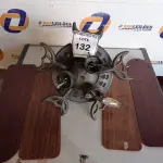LOTE 132 - 01 VENTILADOR DE TETO COM PALETAS EM MADEIRA COM AVARIAS (1 WITH CEILING FANS). (NO ESTADO EM QUE SE ENCONTRA. SUJEITO A AVARIAS OCULTAS/VISÍVEIS.) 0000057