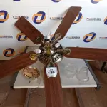 LOTE 129 - 01 VENTILADOR DE TETO COM PALETAS EM MADEIRA MARCA HUNTER) (1 WITH CEILING FANS). (NO ESTADO EM QUE SE ENCONTRA. SUJEITO A AVARIAS OCULTAS/VISÍVEIS.)000057