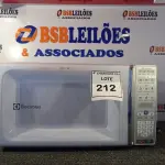 LOTE 212 - 01 MICRO-ONDAS ELECTROLUX 127 VOLTS COM PRATO (MICROWAVE). (NO ESTADO EM QUE SE ENCONTRA. SUJEITO A AVARIAS OCULTAS/VISÍVEIS.) BH1479N