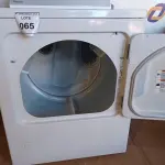 LOTE 065 - 01 SECADORA DE ROUPAS WGD4800BQI MARCA WHIRLPOOL 115V (DRYER). (NO ESTADO EM QUE SE ENCONTRA. SUJEITO A AVARIAS OCULTAS/VISÍVEIS.) BF8576A