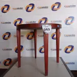 LOTE 063 - 01 MESA DE CENTRO DE MADEIRA (ACESSORY TABLE). (NO ESTADO EM QUE SE ENCONTRA. SUJEITO A AVARIAS OCULTAS/VISÍVEIS.)0000046