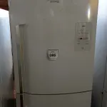 LOTE 085 - 01 GELADEIRA BRASTEMP INVERSE 110V (REFRIGERATOR). (NO ESTADO EM QUE SE ENCONTRA. SUJEITO A AVARIAS OCULTAS/VISÍVEIS.) BF8488J