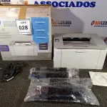LOTE 028 - 01 IMPRESSORA LASER JET M106W MARCA HP. (NO ESTADO EM QUE SE ENCONTRA. SUJEITO A AVARIAS OCULTAS/VISÍVEIS.) BRBSL3ZLMJ