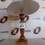 LOTE 261 - 01 ABAJUR COM CÚPULA (LAMP). (NO ESTADO EM QUE SE ENCONTRA. SUJEITO A AVARIAS OCULTAS/VISÍVEIS.) BF8562E