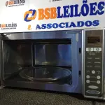 LOTE 032 - 01 MICRO-ONDAS MARCA SMAD 220V COM PRATO MICROWAVE. (NO ESTADO EM QUE SE ENCONTRA. SUJEITO A AVARIAS OCULTAS/VISÍVEIS.) BF8618G