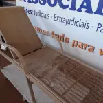 LOTE 264 - 01 ESPREGUIÇADEIRA PARA PISCINA (LOUNGE CHAIR). (NO ESTADO EM QUE SE ENCONTRA. SUJEITO A AVARIAS OCULTAS/VISÍVEIS.) AV9954B