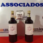 LOTE 019 - 02 GARRAFAS DE VINHOS PARADA CHAPECÓ, SENDO 01 VINHO TINTO BORDO SECO E 01 SUAVE 1 LITRO. LACRADO.  (NO ESTADO EM QUE SE ENCONTRA) ATENÇÃO! FAZER A VISITAÇÃO ANTES DE ARREMATAR, NÃO SABEMOS SE FUNCIONA. LEILÃO NÃO TEM GARANTIA E NEM DEVOLUÇÃO, SUJEITO A POSSÍVEIS AVARIAS VISÍVEIS/OCULTAS E/OU AUSÊNCIA DE COMPONENTES.  