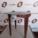 LOTE 062 - 01 MESA DE CENTRO DE MADEIRA (ACESSORY TABLE). (NO ESTADO EM QUE SE ENCONTRA. SUJEITO A AVARIAS OCULTAS/VISÍVEIS.)0000088