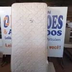 LOTE 060 - 01 COLCHÃO DE SOLTEIRO COM BASE (TWIN BED (MATTRESS+BOX). (NO ESTADO EM QUE SE ENCONTRA. SUJEITO A AVARIAS OCULTAS/VISÍVEIS.) AV9940B - BF8506C