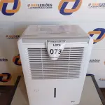 LOTE 073 - 01 DESUMIDIFICADOR DE AR MARCA CONFORT-AIR 115V (DEHUMIDIFIER). (NO ESTADO EM QUE SE ENCONTRA. SUJEITO A AVARIAS OCULTAS/VISÍVEIS.) AV9846K