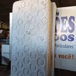 LOTE 020 - 01 COLCHÃO DE SOLTEIRO COM BASE (TWIN BED (MATTRESS+BOX). (NO ESTADO EM QUE SE ENCONTRA. SUJEITO A AVARIAS OCULTAS/VISÍVEIS.) BF8533L, AV9625M
