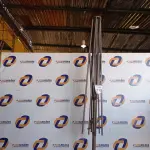 LOTE 113 - 01 ARMAÇÃO DE OMBRELONE SEM O TOLDO COM BASE DE CONCRETO. (UMBRELLA). (NO ESTADO EM QUE SE ENCONTRA. SUJEITO A AVARIAS OCULTAS/VISÍVEIS.) BH1552X