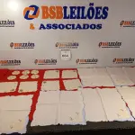 LOTE 064 - 06 GUARDANAPOS C/ BORDADO PEQUENO, 06 PORTA TAÇAS E 06 GUARDANAPOS. (NO ESTADO EM QUE SE ENCONTRA) ATENÇÃO! FAZER A VISITAÇÃO ANTES DE ARREMATAR, NÃO SABEMOS SE FUNCIONA. LEILÃO NÃO TEM GARANTIA E NEM DEVOLUÇÃO, SUJEITO A POSSÍVEIS AVARIAS VISÍVEIS/OCULTAS E/OU AUSÊNCIA DE COMPONENTES.  
