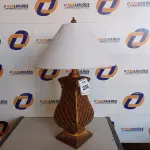 LOTE 236 - 01 ABAJUR COM CÚPULA (LAMP). (NO ESTADO EM QUE SE ENCONTRA. SUJEITO A AVARIAS OCULTAS/VISÍVEIS.) BF8693P