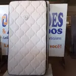 LOTE 277 - 01 COLCHÃO DE SOLTEIRO COM BASE (TWIN BED (MATTRESS+BOX). (NO ESTADO EM QUE SE ENCONTRA. SUJEITO A AVARIAS OCULTAS/VISÍVEIS.) AU1878E BASE SEM TAG.