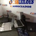 LOTE 036 - 04 NOTEBOOKS E 01 TABLET COM MARCAS E MODELOS DIVERSOS PARA RETIRADA DE PEÇAS. (NO ESTADO) ATENÇÃO! FAZER A VISITAÇÃO ANTES DE ARREMATAR, NÃO SABEMOS SE FUNCIONA. LEILÃO NÃO TEM GARANTIA E NEM DEVOLUÇÃO, SUJEITO A POSSÍVEIS AVARIAS VISÍVEIS/OCULTAS E/OU AUSÊNCIA DE COMPONENTES.