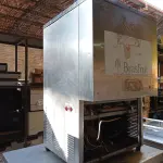 LOTE 253 - 01 CARRINHO EM INOX E 01 REFRESQUEIRA EM INOX. (NO ESTADO) ATENÇÃO! FAZER A VISITAÇÃO ANTES DE ARREMATAR, NÃO SABEMOS SE FUNCIONA. LEILÃO NÃO TEM GARANTIA E NEM DEVOLUÇÃO, SUJEITO A POSSÍVEIS AVARIAS VISÍVEIS/OCULTAS E/OU AUSÊNCIA DE COMPONENTES.