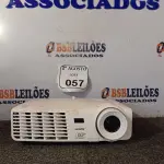 LOTE 057 - 01 PROJETOR DA MARCA VIPTECH COM HDMI DE 220V. (NO ESTADO) ATENÇÃO! FAZER A VISITAÇÃO ANTES DE ARREMATAR, NÃO SABEMOS SE FUNCIONA. LEILÃO NÃO TEM GARANTIA E NEM DEVOLUÇÃO, SUJEITO A POSSÍVEIS AVARIAS VISÍVEIS/OCULTAS E/OU AUSÊNCIA DE COMPONENTES.
