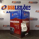 LOTE 072 - 01 LATA DE TINTA METALATEX ACETINADO DE 16 LITROS DE COR GELO BRANCO NEVE. (NO ESTADO) ATENÇÃO! FAZER A VISITAÇÃO ANTES DE ARREMATAR, NÃO SABEMOS SE FUNCIONA. LEILÃO NÃO TEM GARANTIA E NEM DEVOLUÇÃO, SUJEITO A POSSÍVEIS AVARIAS VISÍVEIS/OCULTAS E/OU AUSÊNCIA DE COMPONENTES.