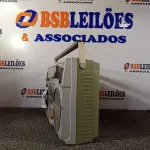 LOTE 038 - 01 RADIO 2 EM 1 MARCA TOSHIBA DE MODELO RT-110S. (NO ESTADO) ATENÇÃO! FAZER A VISITAÇÃO ANTES DE ARREMATAR, NÃO SABEMOS SE FUNCIONA. LEILÃO NÃO TEM GARANTIA E NEM DEVOLUÇÃO, SUJEITO A POSSÍVEIS AVARIAS VISÍVEIS/OCULTAS E/OU AUSÊNCIA DE COMPONENTES.