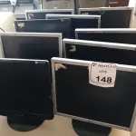 LOTE 148 - 09 MONITORES LCD MARCAS E MODELOS DIVERSOS PARA RETIRADA DE PEÇAS. (NO ESTADO) ATENÇÃO! FAZER A VISITAÇÃO ANTES DE ARREMATAR, NÃO SABEMOS SE FUNCIONA. LEILÃO NÃO TEM GARANTIA E NEM DEVOLUÇÃO, SUJEITO A POSSÍVEIS AVARIAS VISÍVEIS/OCULTAS E/OU AUSÊNCIA DE COMPONENTES.