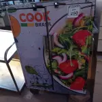 LOTE 250 - 01 CARRINHO PARA FRIOS EM INOX. (NO ESTADO) ATENÇÃO! FAZER A VISITAÇÃO ANTES DE ARREMATAR, NÃO SABEMOS SE FUNCIONA. LEILÃO NÃO TEM GARANTIA E NEM DEVOLUÇÃO, SUJEITO A POSSÍVEIS AVARIAS VISÍVEIS/OCULTAS E/OU AUSÊNCIA DE COMPONENTES.