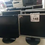 LOTE 148 - 09 MONITORES LCD MARCAS E MODELOS DIVERSOS PARA RETIRADA DE PEÇAS. (NO ESTADO) ATENÇÃO! FAZER A VISITAÇÃO ANTES DE ARREMATAR, NÃO SABEMOS SE FUNCIONA. LEILÃO NÃO TEM GARANTIA E NEM DEVOLUÇÃO, SUJEITO A POSSÍVEIS AVARIAS VISÍVEIS/OCULTAS E/OU AUSÊNCIA DE COMPONENTES.