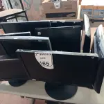 LOTE 165 - 10 MONITORES LCD MARCAS E MODELOS DIVERSOS PARA A RETIRADA DE PEÇAS. (NO ESTADO) ATENÇÃO! FAZER A VISITAÇÃO ANTES DE ARREMATAR, NÃO SABEMOS SE FUNCIONA. LEILÃO NÃO TEM GARANTIA E NEM DEVOLUÇÃO, SUJEITO A POSSÍVEIS AVARIAS VISÍVEIS/OCULTAS E/OU AUSÊNCIA DE COMPONENTES.