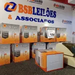 LOTE 196 - 10 CAIXAS DE CLIPE DE PAPEL E 01 GRAMPEADOR ELÉTRICO. (NO ESTADO) ATENÇÃO! FAZER A VISITAÇÃO ANTES DE ARREMATAR, NÃO SABEMOS SE FUNCIONA. LEILÃO NÃO TEM GARANTIA E NEM DEVOLUÇÃO, SUJEITO A POSSÍVEIS AVARIAS VISÍVEIS/OCULTAS E/OU AUSÊNCIA DE COMPONENTES.