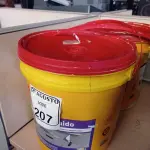 LOTE 207 - 02 BALDES DE IMPERSIKA LÍQUIDO ADITIVO PLASTIFICANTE PARA ARGAMASSA DE ASSENTAMENTO E REBOCO, 18 LITROS CADA. (NO ESTADO) ATENÇÃO! FAZER A VISITAÇÃO ANTES DE ARREMATAR, NÃO SABEMOS SE FUNCIONA. LEILÃO NÃO TEM GARANTIA E NEM DEVOLUÇÃO, SUJEITO A POSSÍVEIS AVARIAS VISÍVEIS/OCULTAS E/OU AUSÊNCIA DE COMPONENTES.