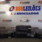 LOTE 014 - 04 PROJETORES PARA RETIRADAS DE PEÇAS, MARCAS E MODELOS DIVERSOS. (NO ESTADO) ATENÇÃO! FAZER A VISITAÇÃO ANTES DE ARREMATAR, NÃO SABEMOS SE FUNCIONA. LEILÃO NÃO TEM GARANTIA E NEM DEVOLUÇÃO, SUJEITO A POSSÍVEIS AVARIAS VISÍVEIS/OCULTAS E/OU AUSÊNCIA DE COMPONENTES.