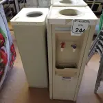 LOTE 244 - 03 BEBEDOUROS PARA GARRAFÃO MARCAS E MODELOS DIVERSOS. (NO ESTADO) ATENÇÃO! FAZER A VISITAÇÃO ANTES DE ARREMATAR, NÃO SABEMOS SE FUNCIONA. LEILÃO NÃO TEM GARANTIA E NEM DEVOLUÇÃO, SUJEITO A POSSÍVEIS AVARIAS VISÍVEIS/OCULTAS E/OU AUSÊNCIA DE COMPONENTES.