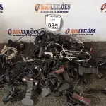 LOTE 035 - 01 LOTE COM VÁRIAS WEBCAM COM MARCAS E MODELOS DIVERSAS. (NO ESTADO) ATENÇÃO! FAZER A VISITAÇÃO ANTES DE ARREMATAR, NÃO SABEMOS SE FUNCIONA. LEILÃO NÃO TEM GARANTIA E NEM DEVOLUÇÃO, SUJEITO A POSSÍVEIS AVARIAS VISÍVEIS/OCULTAS E/OU AUSÊNCIA DE COMPONENTES.