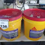 LOTE 136 - 02 BALDES DE IMPERSIKA LÍQUIDO ADITIVO PLASTIFICANTE PARA ARGAMASSA DE ASSENTAMENTO E REBOCO, 18 LITROS CADA. (NO ESTADO) ATENÇÃO! FAZER A VISITAÇÃO ANTES DE ARREMATAR, NÃO SABEMOS SE FUNCIONA. LEILÃO NÃO TEM GARANTIA E NEM DEVOLUÇÃO, SUJEITO A POSSÍVEIS AVARIAS VISÍVEIS/OCULTAS E/OU AUSÊNCIA DE COMPONENTES.