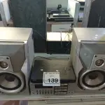 LOTE 139 - 01 RECEIVER MARCA AKAI, 02 CAIXAS SOM E 01 APARELHO DE DVD MARCA SONY. (NO ESTADO) ATENÇÃO! FAZER A VISITAÇÃO ANTES DE ARREMATAR, NÃO SABEMOS SE FUNCIONA. LEILÃO NÃO TEM GARANTIA E NEM DEVOLUÇÃO, SUJEITO A POSSÍVEIS AVARIAS VISÍVEIS/OCULTAS E/OU AUSÊNCIA DE COMPONENTES.