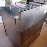 LOTE 252 - 01 CARRINHO PARA FRIOS EM INOX. (NO ESTADO) ATENÇÃO! FAZER A VISITAÇÃO ANTES DE ARREMATAR, NÃO SABEMOS SE FUNCIONA. LEILÃO NÃO TEM GARANTIA E NEM DEVOLUÇÃO, SUJEITO A POSSÍVEIS AVARIAS VISÍVEIS/OCULTAS E/OU AUSÊNCIA DE COMPONENTES.