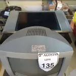LOTE 135 - 04 APARELHOS DE TV SENDO 02 DE 32” POLEGADAS MARCA AOC, 01 TV  DE 20” POLEGADAS MARCA AQUOS SHARP E 1 TV DE TUBO MARCA PHILIPS 14” POLEGADAS PARA RETIRADA DE PEÇAS. (NO ESTADO) ATENÇÃO! FAZER A VISITAÇÃO ANTES DE ARREMATAR, NÃO SABEMOS SE FUNCIONA. LEILÃO NÃO TEM GARANTIA E NEM DEVOLUÇÃO, SUJEITO A POSSÍVEIS AVARIAS VISÍVEIS/OCULTAS E/OU AUSÊNCIA DE COMPONENTES.
