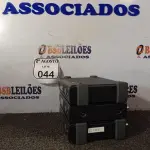 LOTE 044 - 03 RECEPTORES DE MICROFONE MARCA SHURE MODELO SLX4. (NO ESTADO) ATENÇÃO! FAZER A VISITAÇÃO ANTES DE ARREMATAR, NÃO SABEMOS SE FUNCIONA. LEILÃO NÃO TEM GARANTIA E NEM DEVOLUÇÃO, SUJEITO A POSSÍVEIS AVARIAS VISÍVEIS/OCULTAS E/OU AUSÊNCIA DE COMPONENTES.